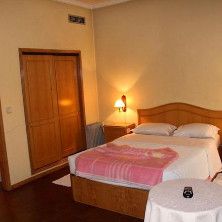 Portucalense Bed & Breakfast Porto Oda fotoğraf